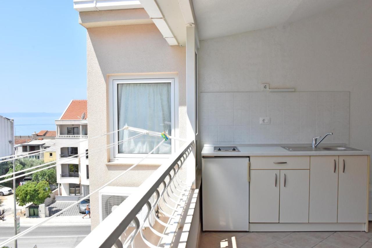 Apartments Stone Tucepi Exterior photo