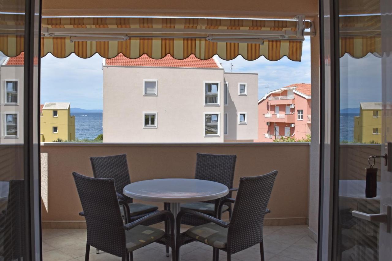 Apartments Stone Tucepi Exterior photo